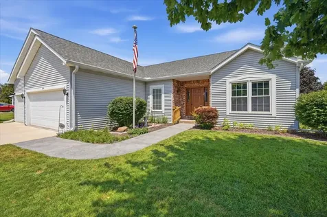 604 Eddy Road Bloomington IL 61704