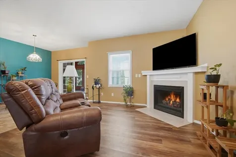 604 Eddy Road Bloomington IL 61704