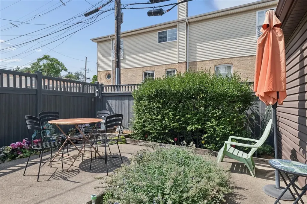 6830 West Imlay Street Chicago IL 60631