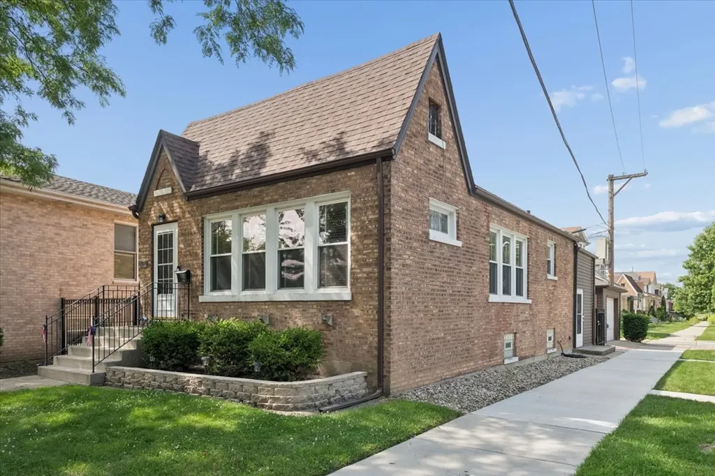 6830 West Imlay Street Chicago IL 60631
