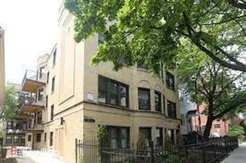 3138 North Seminary Avenue Chicago IL 60657