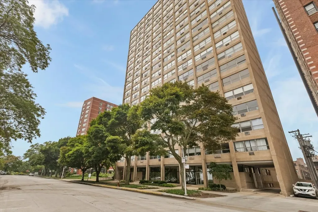 5530 South South Shore Drive Chicago IL 60637