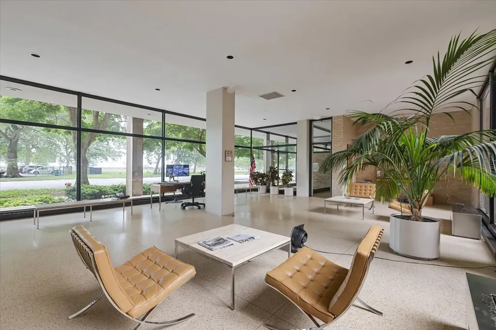 5530 South South Shore Drive Chicago IL 60637
