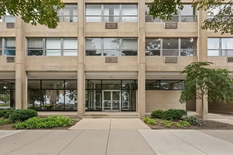 5530 South South Shore Drive Chicago IL 60637
