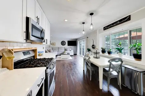 502 Shadywood Lane Elk Grove Village IL 60007