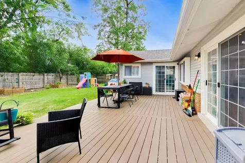 502 Shadywood Lane Elk Grove Village IL 60007