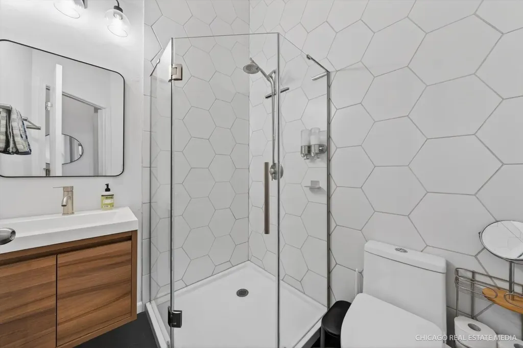 2546 West Washington Boulevard Chicago IL 60612