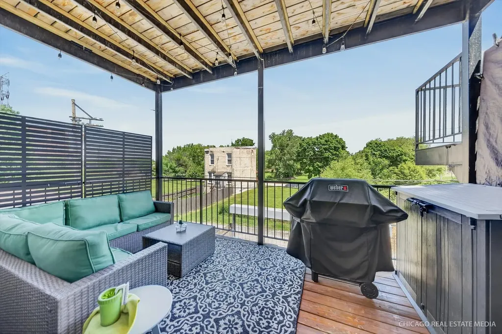 2546 West Washington Boulevard Chicago IL 60612