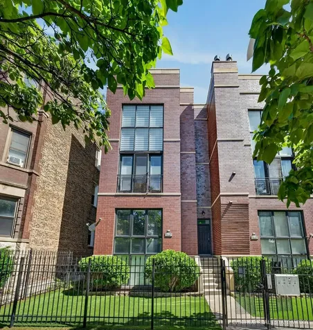 2546 West Washington Boulevard Chicago IL 60612