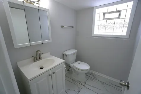 10508 South Bensley Avenue Chicago IL 60617