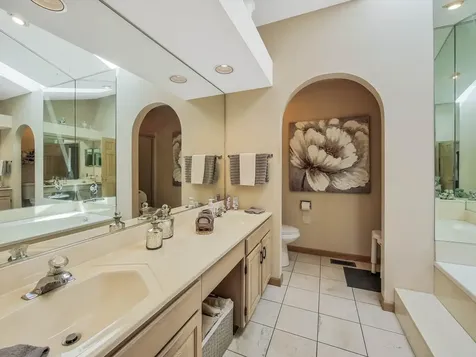116 Cayuga Court Bloomingdale IL 60108