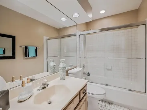 116 Cayuga Court Bloomingdale IL 60108