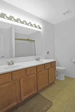 2436 Emily Lane Elgin IL 60123