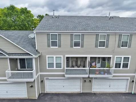 2436 Emily Lane Elgin IL 60123