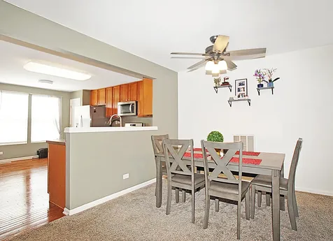 2436 Emily Lane Elgin IL 60123