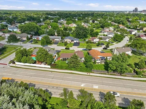 1503 Haise Lane Elk Grove Village IL 60007
