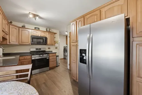 1503 Haise Lane Elk Grove Village IL 60007