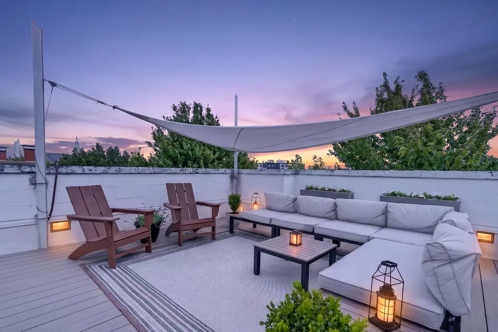 1320 West Grenshaw Street Chicago IL 60607