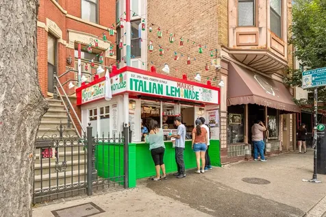 1320 West Grenshaw Street Chicago IL 60607