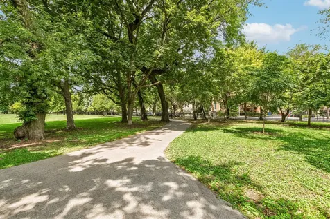 1320 West Grenshaw Street Chicago IL 60607