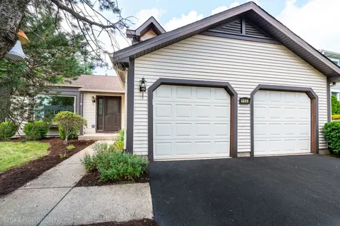 1152 Pinetree Lane Bartlett IL 60103