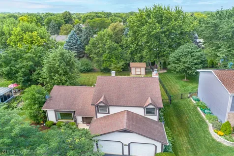 1152 Pinetree Lane Bartlett IL 60103