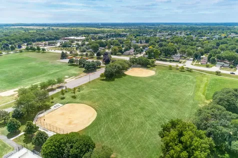 1152 Pinetree Lane Bartlett IL 60103