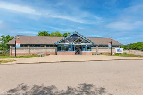 1152 Pinetree Lane Bartlett IL 60103