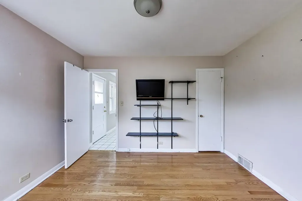 2941 North Rutherford Avenue Chicago IL 60634
