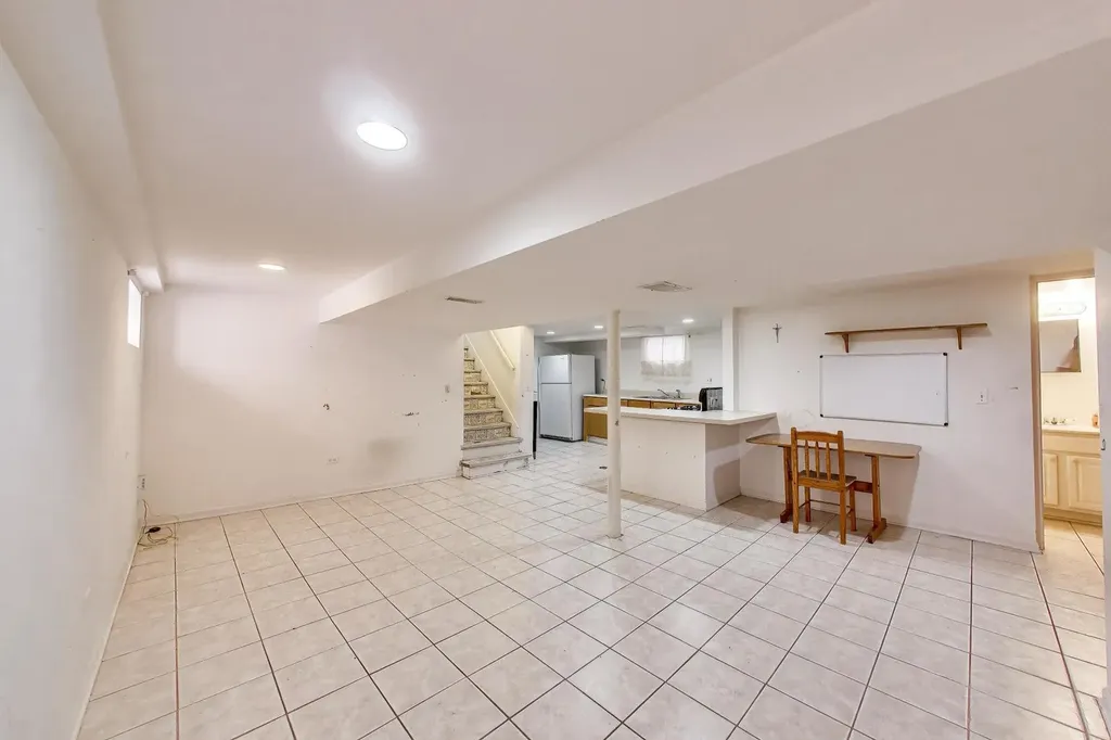 2941 North Rutherford Avenue Chicago IL 60634