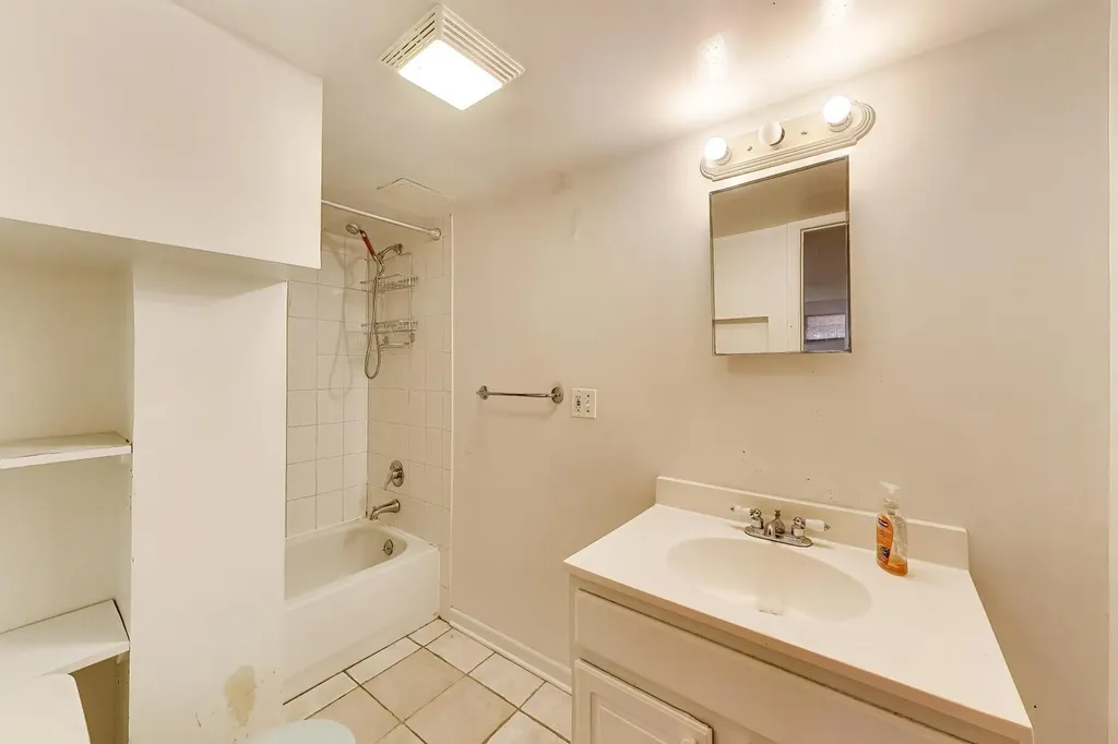 2941 North Rutherford Avenue Chicago IL 60634