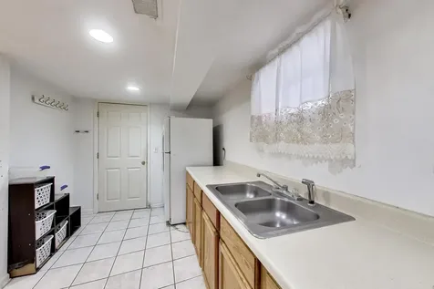 2941 North Rutherford Avenue Chicago IL 60634
