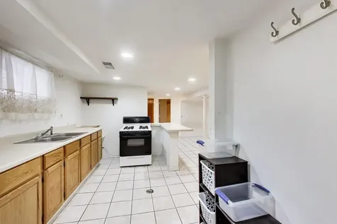 2941 North Rutherford Avenue Chicago IL 60634