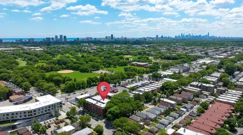 6751 North Artesian Avenue Chicago IL 60645