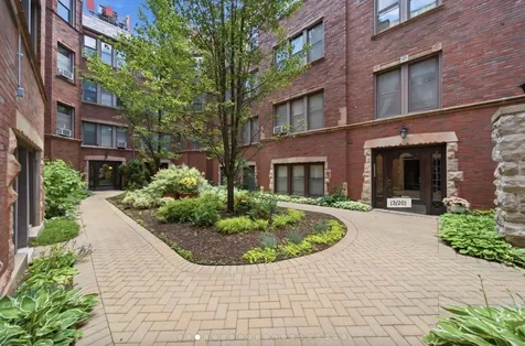 6751 North Artesian Avenue Chicago IL 60645
