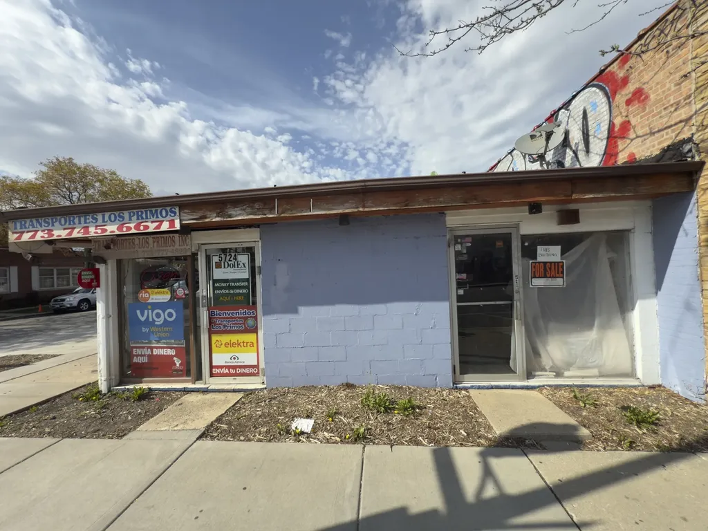 5724 West Diversey Avenue Chicago IL 60639