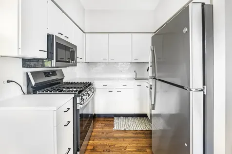 1337 West Flournoy Street Chicago IL 60607