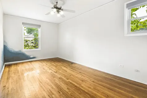 1337 West Flournoy Street Chicago IL 60607