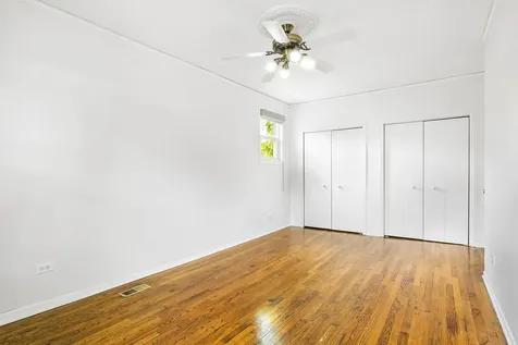 1337 West Flournoy Street Chicago IL 60607