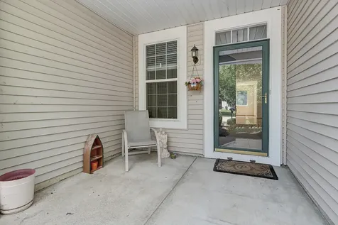 728 Holland Lane Romeoville IL 60446