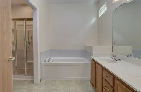 728 Holland Lane Romeoville IL 60446