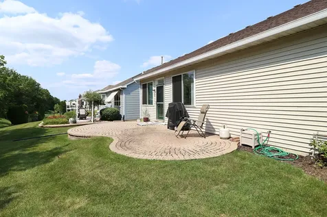 728 Holland Lane Romeoville IL 60446