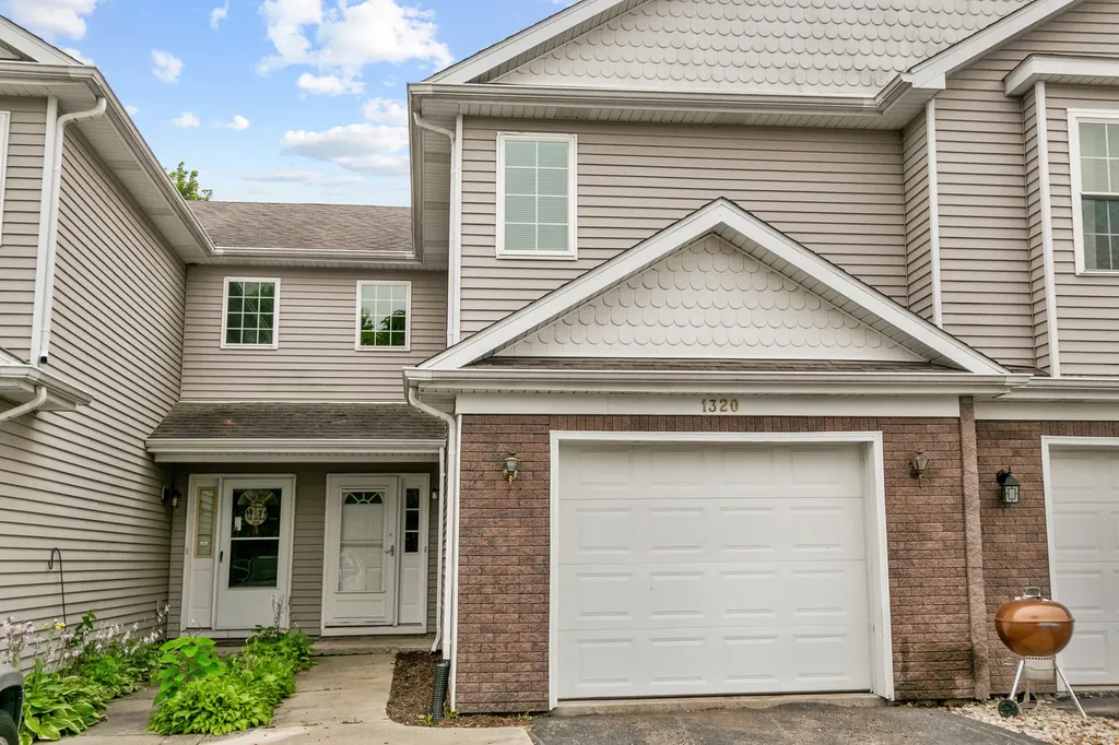 1320 East Arnold Street Sandwich IL 60548