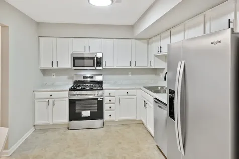 1320 East Arnold Street Sandwich IL 60548