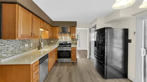 621 Escanaba Avenue Calumet City IL 60409