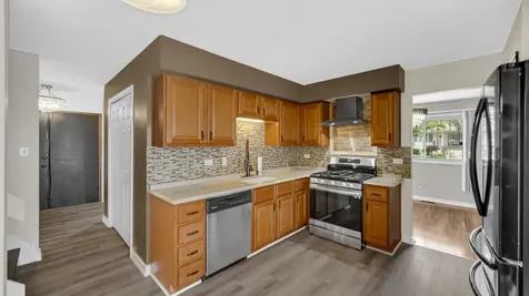 621 Escanaba Avenue Calumet City IL 60409