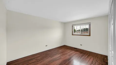 621 Escanaba Avenue Calumet City IL 60409