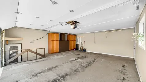 621 Escanaba Avenue Calumet City IL 60409