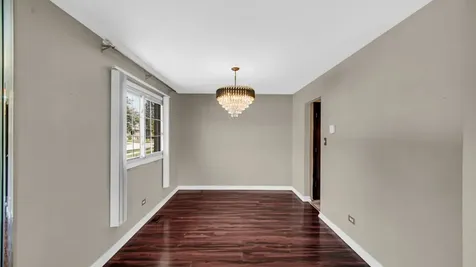 621 Escanaba Avenue Calumet City IL 60409