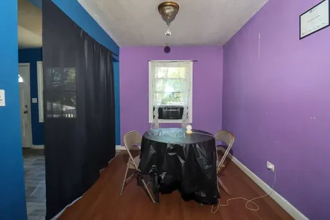 2123 Wallace Avenue North Chicago IL 60064
